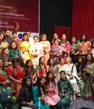 Distinguished guests presenting award to Amarpushp NGO representatives